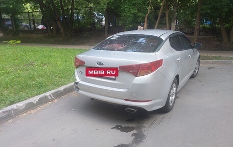 KIA K5 I рестайлинг, 2011 год, 770 000 рублей, 2 фотография