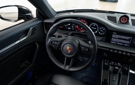 Porsche 911, 2022 год, 14 800 000 рублей, 10 фотография