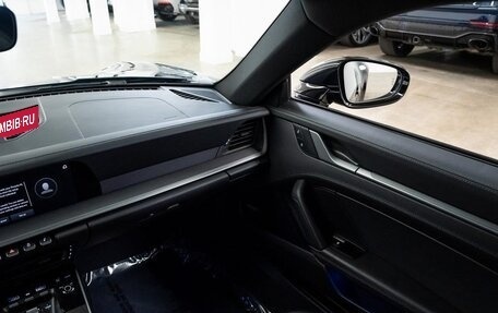 Porsche 911, 2022 год, 14 800 000 рублей, 11 фотография