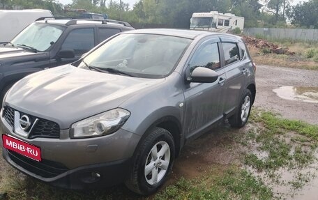 Nissan Qashqai, 2010 год, 977 000 рублей, 2 фотография