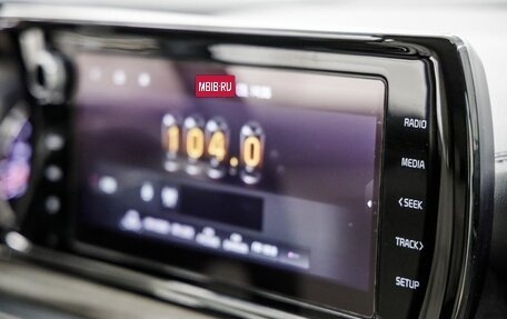 KIA K5, 2020 год, 2 598 000 рублей, 24 фотография