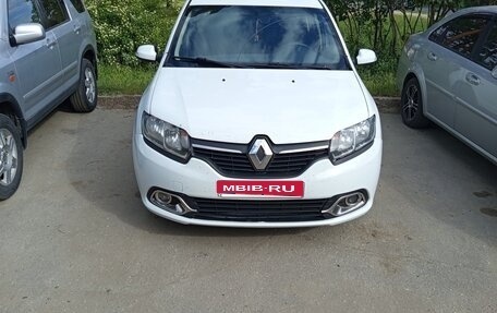 Renault Logan II, 2018 год, 649 000 рублей, 1 фотография
