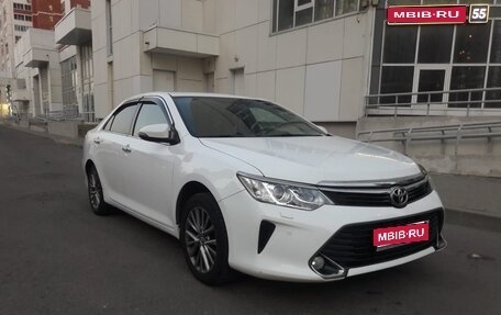 Toyota Camry, 2017 год, 1 850 000 рублей, 1 фотография