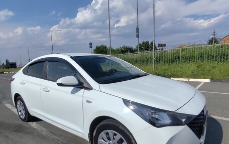 Hyundai Solaris II рестайлинг, 2020 год, 1 450 000 рублей, 3 фотография