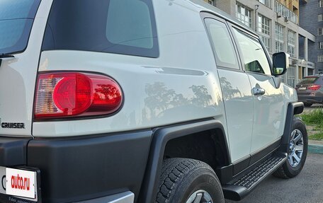 Toyota FJ Cruiser, 2022 год, 5 500 000 рублей, 4 фотография