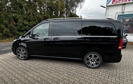 Mercedes-Benz V-Класс, 2021 год, 6 100 000 рублей, 3 фотография