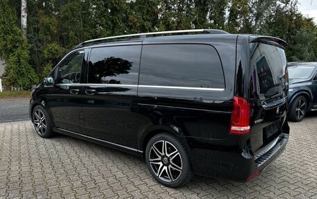 Mercedes-Benz V-Класс, 2021 год, 6 100 000 рублей, 4 фотография