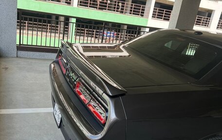 Dodge Challenger III рестайлинг 2, 2019 год, 3 400 000 рублей, 5 фотография