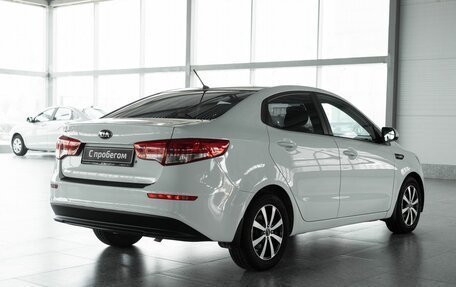 KIA Rio III рестайлинг, 2015 год, 875 000 рублей, 2 фотография