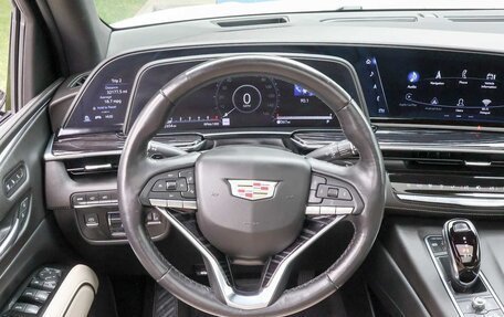 Cadillac Escalade V, 2022 год, 8 100 000 рублей, 9 фотография