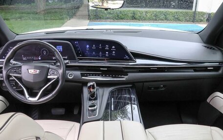 Cadillac Escalade V, 2022 год, 8 100 000 рублей, 18 фотография