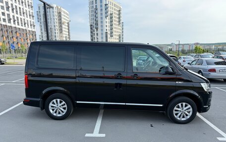 Volkswagen Caravelle T6 рестайлинг, 2017 год, 3 030 000 рублей, 6 фотография