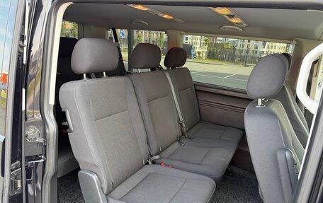 Volkswagen Caravelle T6 рестайлинг, 2017 год, 3 030 000 рублей, 10 фотография