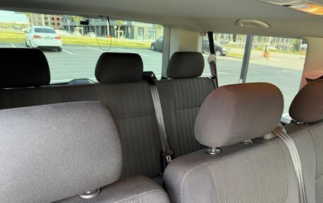 Volkswagen Caravelle T6 рестайлинг, 2017 год, 3 030 000 рублей, 12 фотография