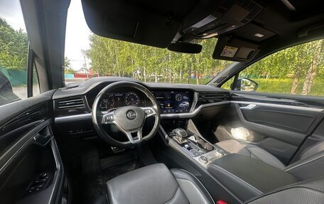 Volkswagen Touareg III, 2018 год, 5 600 000 рублей, 11 фотография