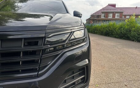 Volkswagen Touareg III, 2018 год, 5 600 000 рублей, 17 фотография
