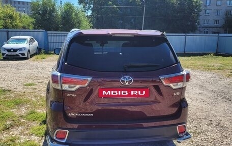 Toyota Highlander III, 2014 год, 3 050 000 рублей, 6 фотография