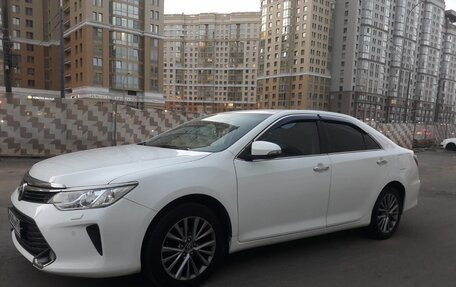 Toyota Camry, 2017 год, 1 850 000 рублей, 9 фотография