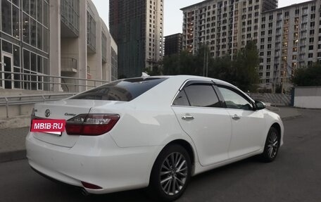 Toyota Camry, 2017 год, 1 850 000 рублей, 6 фотография