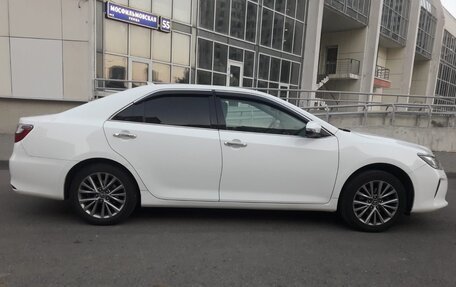 Toyota Camry, 2017 год, 1 850 000 рублей, 8 фотография
