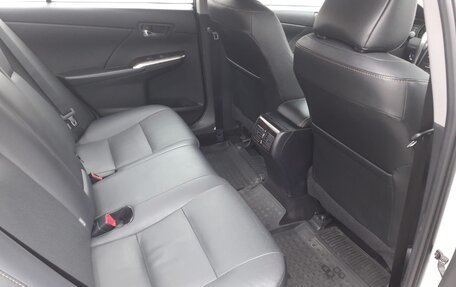 Toyota Camry, 2017 год, 1 850 000 рублей, 12 фотография