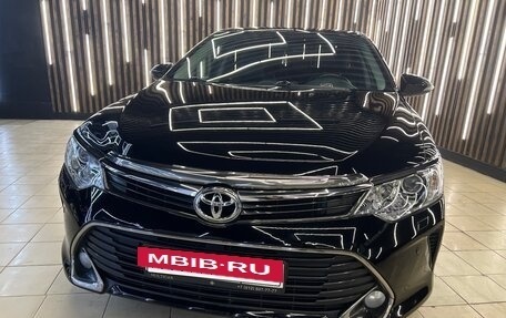Toyota Camry, 2017 год, 2 650 000 рублей, 7 фотография