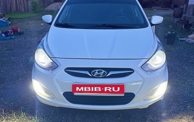 Hyundai Solaris II рестайлинг, 2011 год, 730 000 рублей, 1 фотография