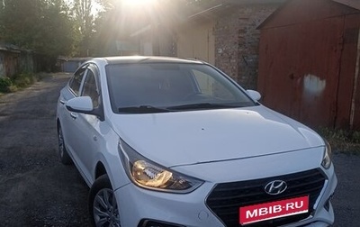 Hyundai Solaris II рестайлинг, 2019 год, 800 000 рублей, 1 фотография