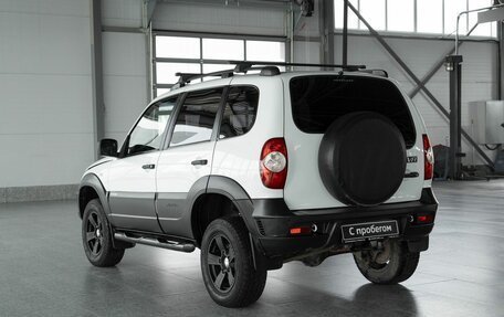 Chevrolet Niva I рестайлинг, 2017 год, 695 000 рублей, 4 фотография