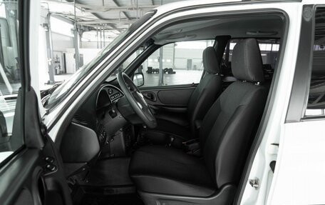 Chevrolet Niva I рестайлинг, 2017 год, 695 000 рублей, 10 фотография