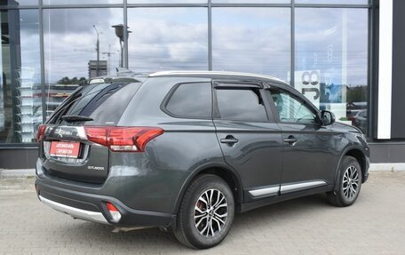 Mitsubishi Outlander III рестайлинг 3, 2018 год, 2 207 000 рублей, 5 фотография