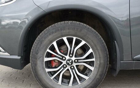Mitsubishi Outlander III рестайлинг 3, 2018 год, 2 207 000 рублей, 9 фотография