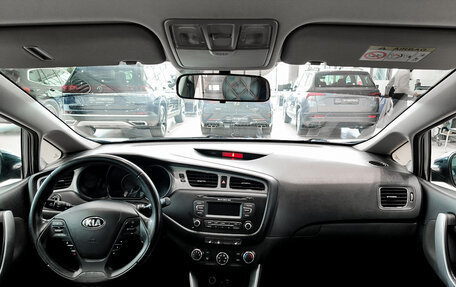 KIA cee'd III, 2015 год, 970 000 рублей, 18 фотография