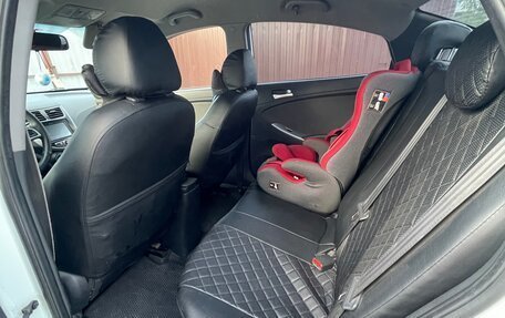 Hyundai Solaris II рестайлинг, 2011 год, 730 000 рублей, 9 фотография
