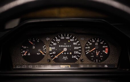 Mercedes-Benz E-Класс, 1994 год, 4 500 000 рублей, 26 фотография