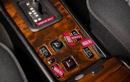 Mercedes-Benz E-Класс, 1994 год, 4 500 000 рублей, 27 фотография
