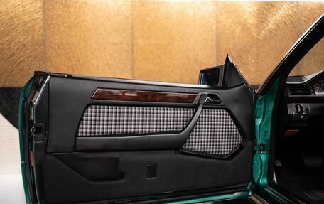 Mercedes-Benz E-Класс, 1994 год, 4 500 000 рублей, 37 фотография