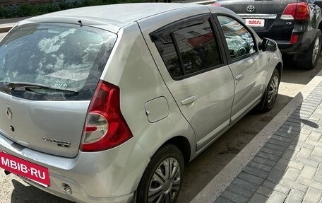 Renault Sandero I, 2014 год, 520 000 рублей, 2 фотография