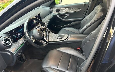 Mercedes-Benz E-Класс, 2021 год, 4 400 000 рублей, 20 фотография