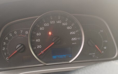 Toyota RAV4, 2013 год, 1 700 000 рублей, 6 фотография