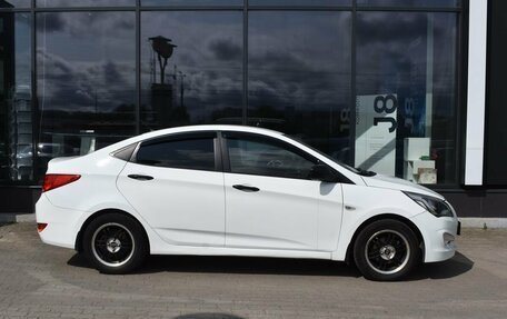 Hyundai Solaris II рестайлинг, 2015 год, 677 000 рублей, 4 фотография