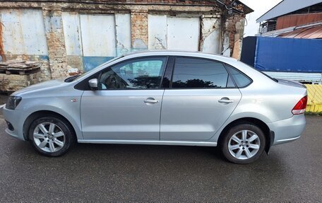 Volkswagen Polo VI (EU Market), 2010 год, 800 000 рублей, 3 фотография