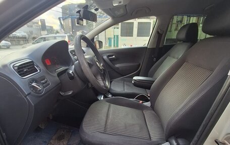 Volkswagen Polo VI (EU Market), 2010 год, 800 000 рублей, 5 фотография
