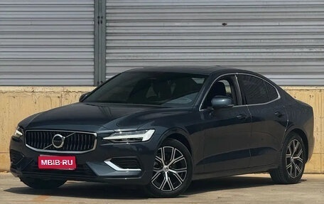 Volvo S60 III, 2022 год, 2 405 000 рублей, 1 фотография