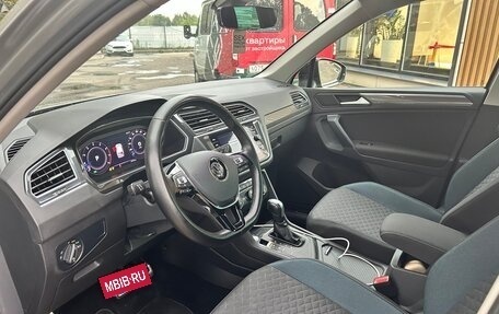 Volkswagen Tiguan II, 2020 год, 2 600 000 рублей, 8 фотография