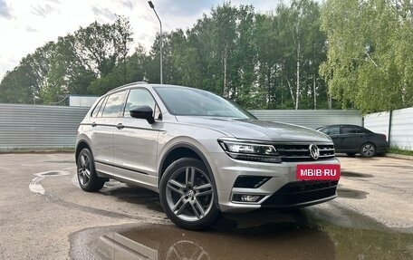 Volkswagen Tiguan II, 2020 год, 2 600 000 рублей, 11 фотография