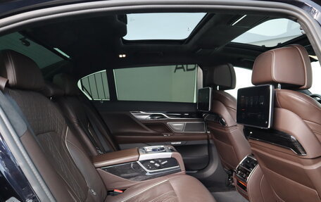 BMW 7 серия, 2016 год, 4 250 000 рублей, 11 фотография