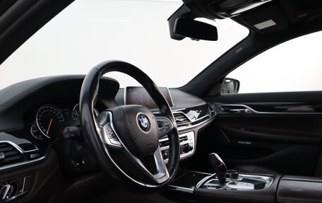 BMW 7 серия, 2016 год, 4 250 000 рублей, 9 фотография