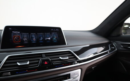 BMW 7 серия, 2016 год, 4 250 000 рублей, 17 фотография