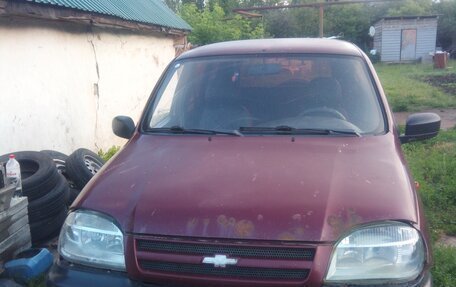 Chevrolet Niva I рестайлинг, 2006 год, 135 000 рублей, 1 фотография